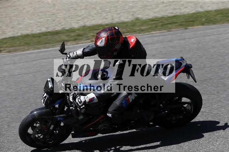 /15 22.05.2026  Plüss Moto Sport  Discover the Bike ADR /Gruppe gruen - Bike 1/64